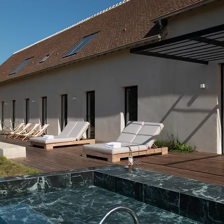Villa Leonard