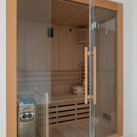 Leonard * Saint-Étienne-la-Thillaye