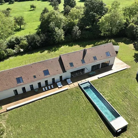 Villa Leonard